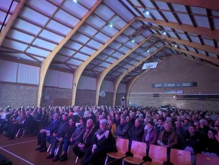 PXL 20250118 193620983