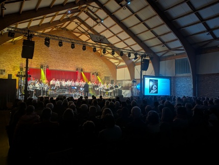 PXL 20250118 194049527